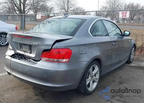 2013 BMW 128I z USA, uszkodzony, nr VIN WBAUP9C59DVS95713